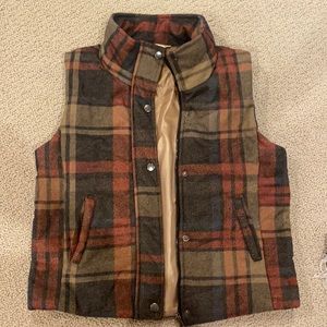 Flannel plaid vest navy taupe and burgundy size Large
